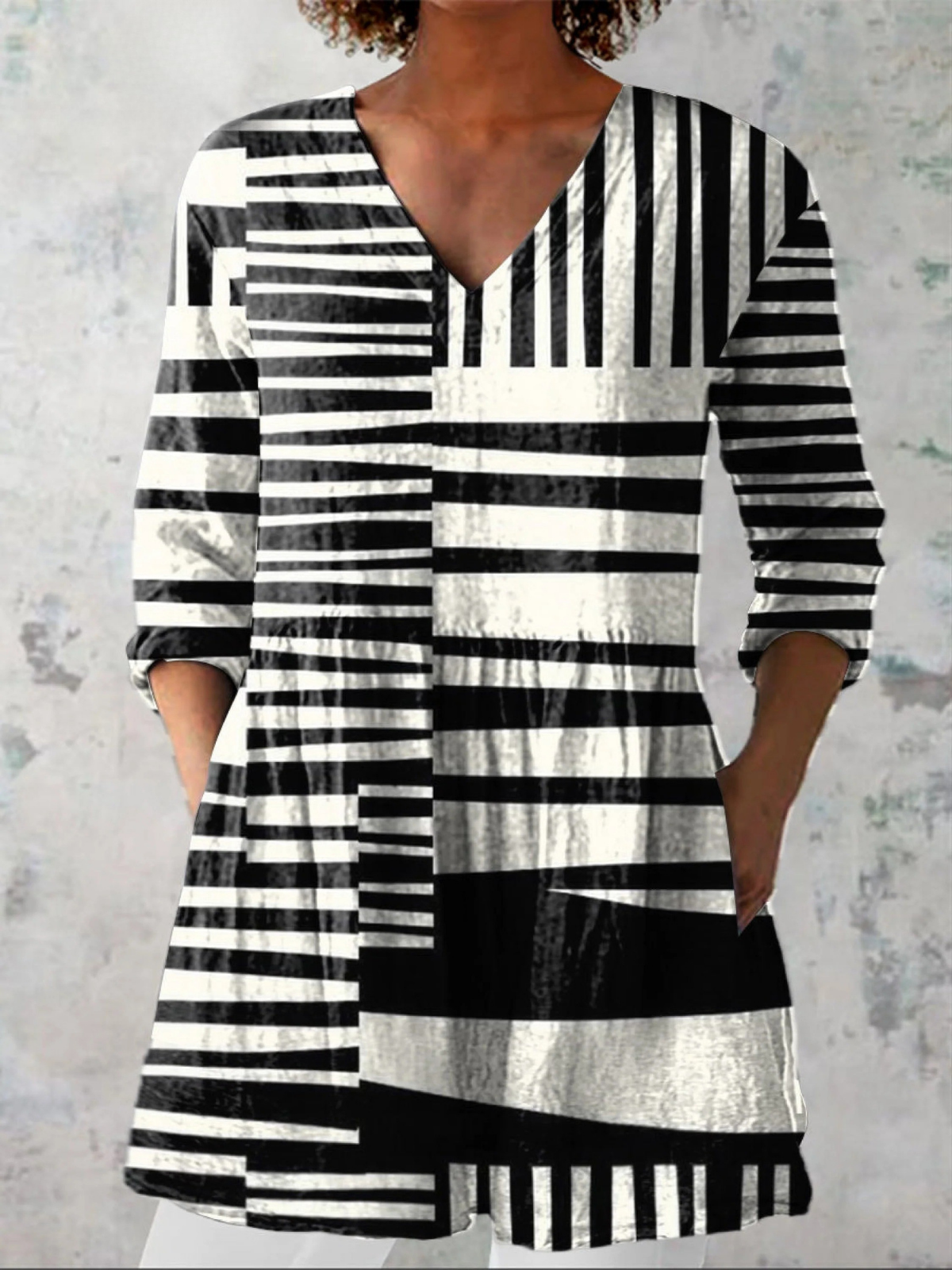 QIE - CAMICIA LUNGA CON FANTASIA D'IMPATTO